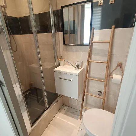 Cocooning Atmosphere Old Nice